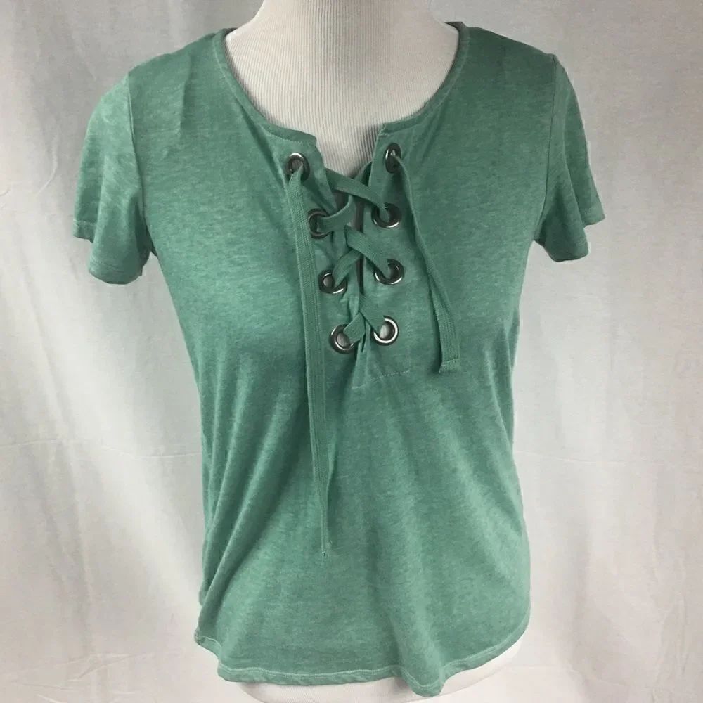 Cloud chaser Small green short sleeve shirt grommets tie neckline machin…